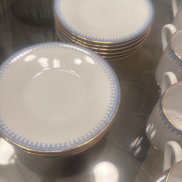 24 piece Hishisei tea set - Picture 2 of 5